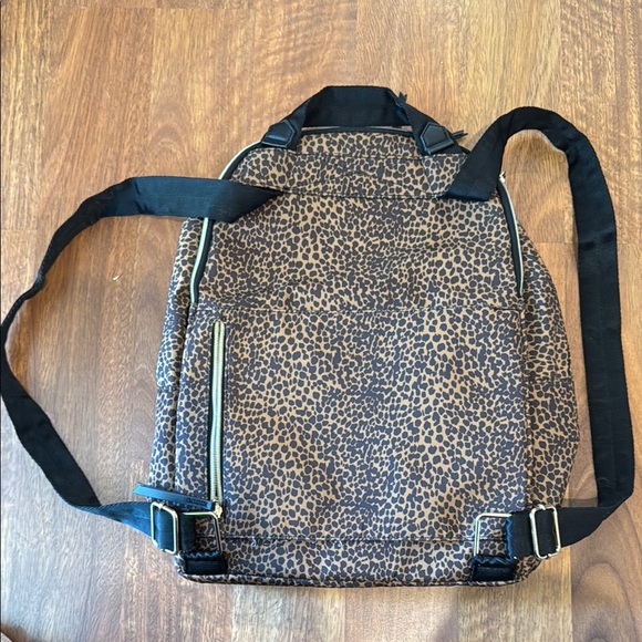 Leopard Print Backpack - Picture 2 of 6